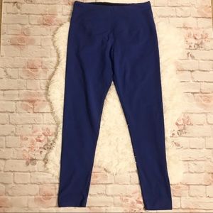 Intro royal blue leggings.